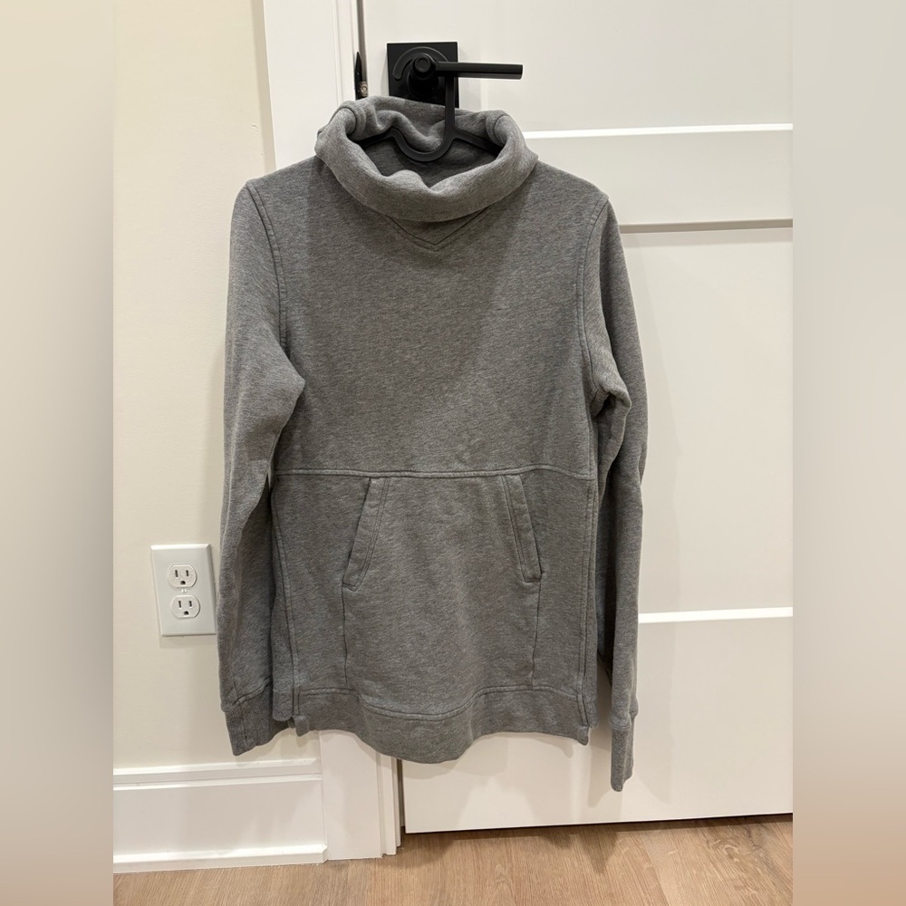 Lululemon Press Pause Funnel Neck Sweatshirt Size 4 - Picture 1 of 6